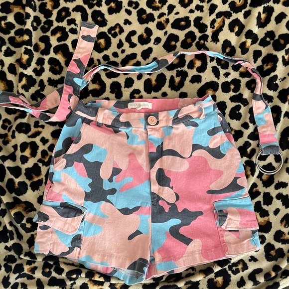 Colorful Shorts ! - Picture 1 of 2